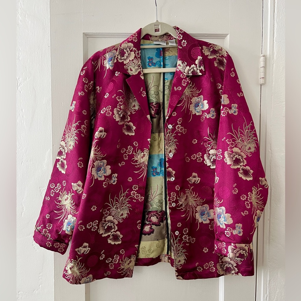 Vintage Chinese brocade jacket blazer blouse magenta purple gold floral